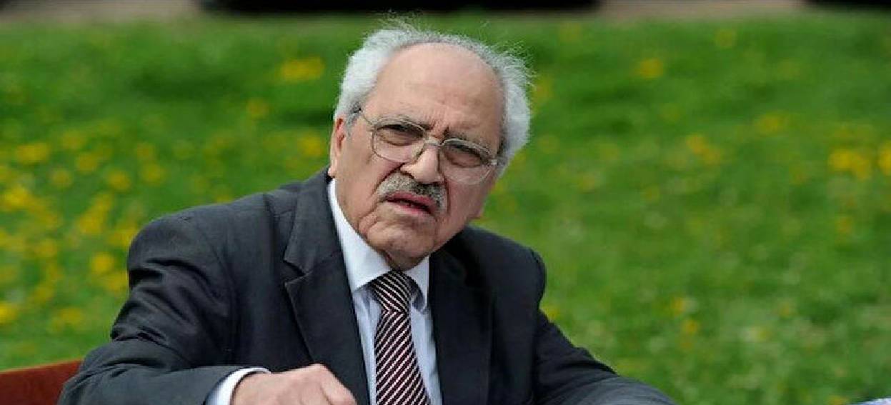 Sezai Karakoç